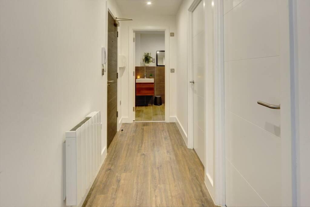 Apartment Modern & Stylish 2br - Queens House Coventry